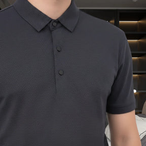 [Leve 4, Pague Só 2] Camisa Polo Masculina Drax de Manga Curta em Poliéster e Elastano com Forro Térmico + Relógio e Cinto GRÁTIS