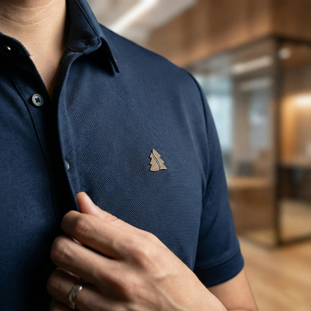 [Leve 5, Pague Só 3] Camisa Polo Vantum Masculina em Poliéster Performance e Elastano com Emblema Metálico de Pinheiro + BRINDES